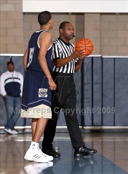 Thumbnail 1 in Serra vs. Cheyenne (MLK Hoops Shootout) photogallery.
