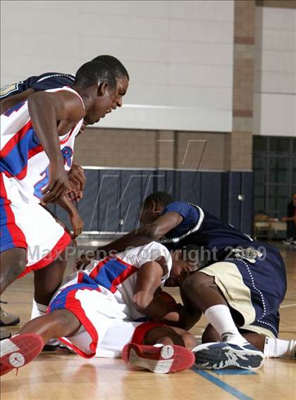 Thumbnail 1 in Serra vs. Cheyenne (MLK Hoops Shootout) photogallery.