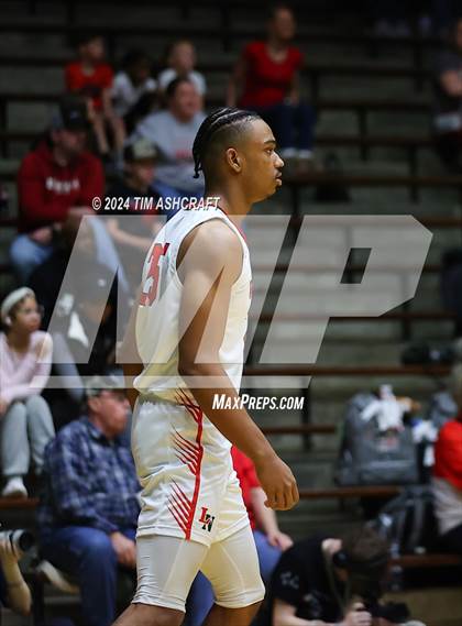 Thumbnail 2 in Jeffersonville vs Lawrence North (IHSAA 4A Semi State) photogallery.