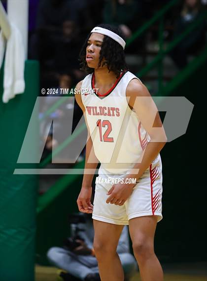 Thumbnail 2 in Jeffersonville vs Lawrence North (IHSAA 4A Semi State) photogallery.
