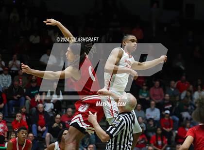 Thumbnail 1 in Jeffersonville vs Lawrence North (IHSAA 4A Semi State) photogallery.
