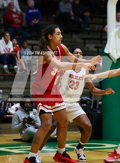 Thumbnail 1 in Jeffersonville vs Lawrence North (IHSAA 4A Semi State) photogallery.