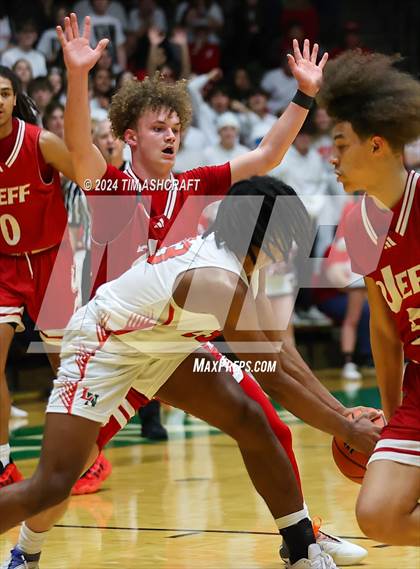 Thumbnail 2 in Jeffersonville vs Lawrence North (IHSAA 4A Semi State) photogallery.