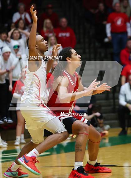Thumbnail 1 in Jeffersonville vs Lawrence North (IHSAA 4A Semi State) photogallery.