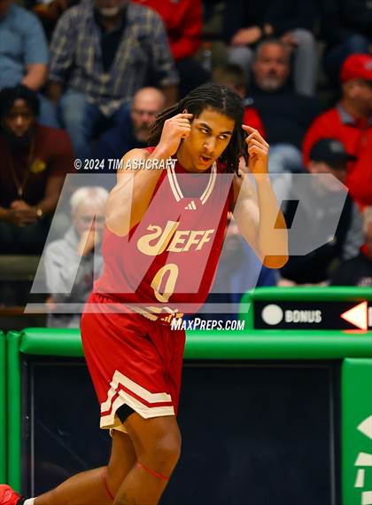 Thumbnail 2 in Jeffersonville vs Lawrence North (IHSAA 4A Semi State) photogallery.