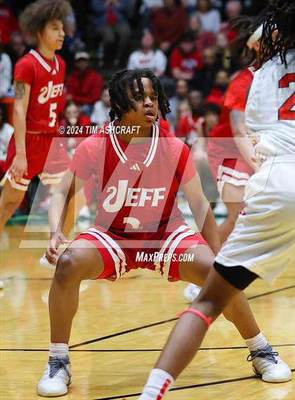 Thumbnail 2 in Jeffersonville vs Lawrence North (IHSAA 4A Semi State) photogallery.