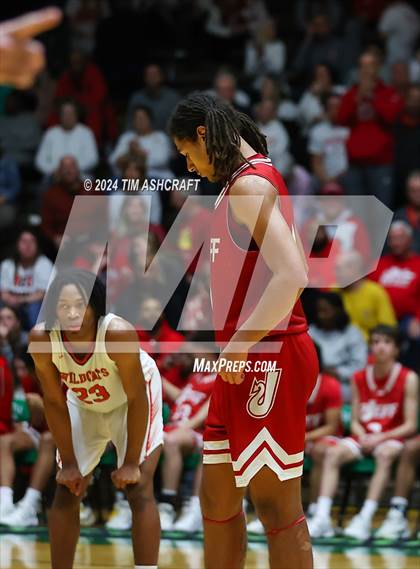 Thumbnail 2 in Jeffersonville vs Lawrence North (IHSAA 4A Semi State) photogallery.