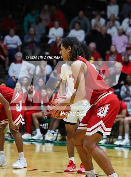 Thumbnail 3 in Jeffersonville vs Lawrence North (IHSAA 4A Semi State) photogallery.
