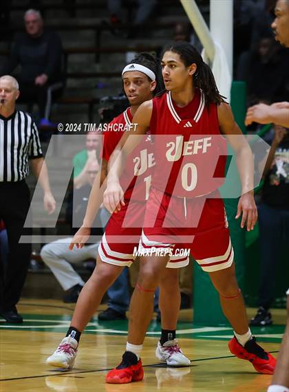 Thumbnail 2 in Jeffersonville vs Lawrence North (IHSAA 4A Semi State) photogallery.