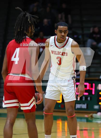 Thumbnail 1 in Jeffersonville vs Lawrence North (IHSAA 4A Semi State) photogallery.