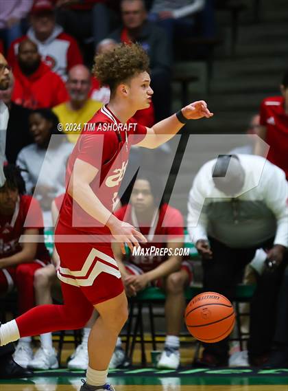 Thumbnail 3 in Jeffersonville vs Lawrence North (IHSAA 4A Semi State) photogallery.