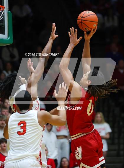 Thumbnail 1 in Jeffersonville vs Lawrence North (IHSAA 4A Semi State) photogallery.