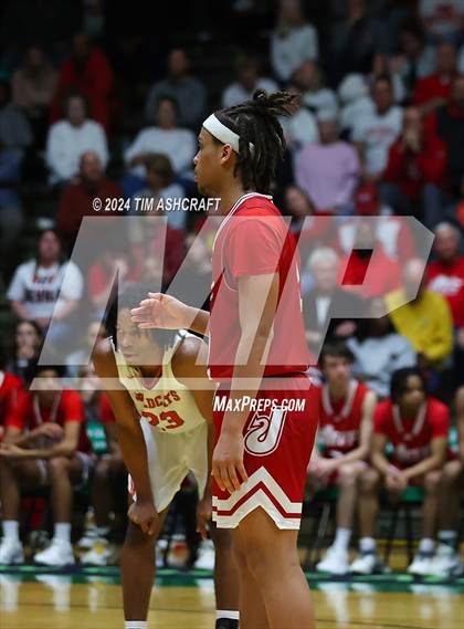 Thumbnail 2 in Jeffersonville vs Lawrence North (IHSAA 4A Semi State) photogallery.