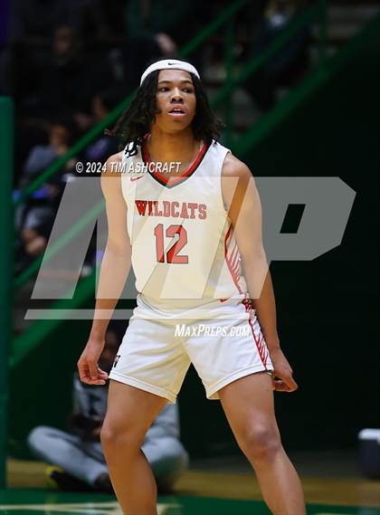 Thumbnail 1 in Jeffersonville vs Lawrence North (IHSAA 4A Semi State) photogallery.