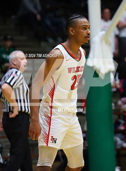 Thumbnail 2 in Jeffersonville vs Lawrence North (IHSAA 4A Semi State) photogallery.