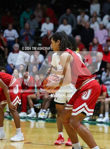 Thumbnail 1 in Jeffersonville vs Lawrence North (IHSAA 4A Semi State) photogallery.