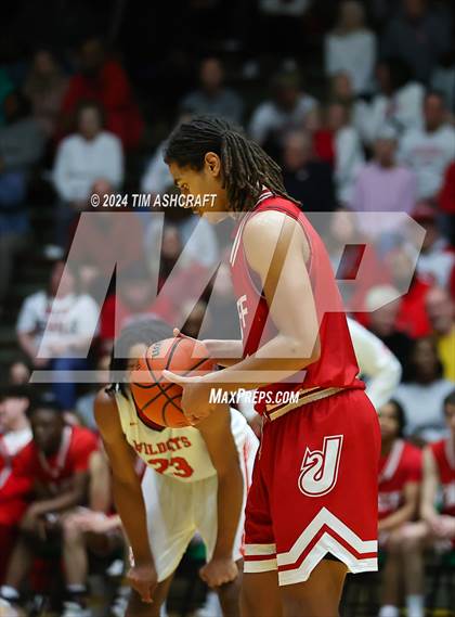 Thumbnail 2 in Jeffersonville vs Lawrence North (IHSAA 4A Semi State) photogallery.