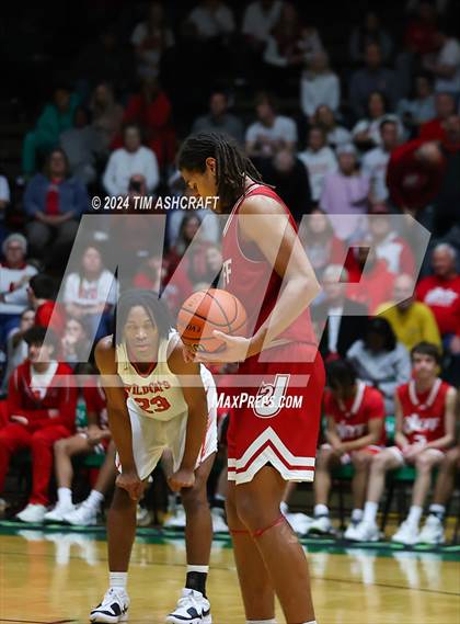 Thumbnail 3 in Jeffersonville vs Lawrence North (IHSAA 4A Semi State) photogallery.