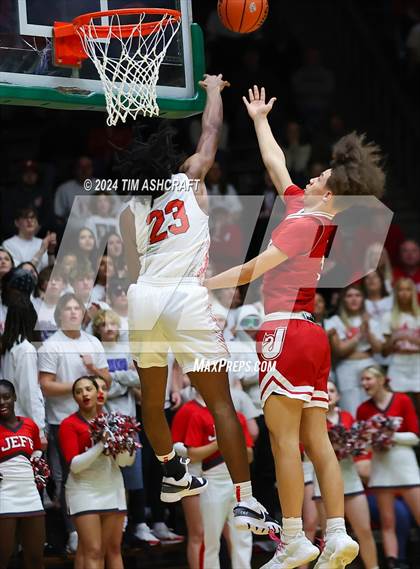 Thumbnail 1 in Jeffersonville vs Lawrence North (IHSAA 4A Semi State) photogallery.