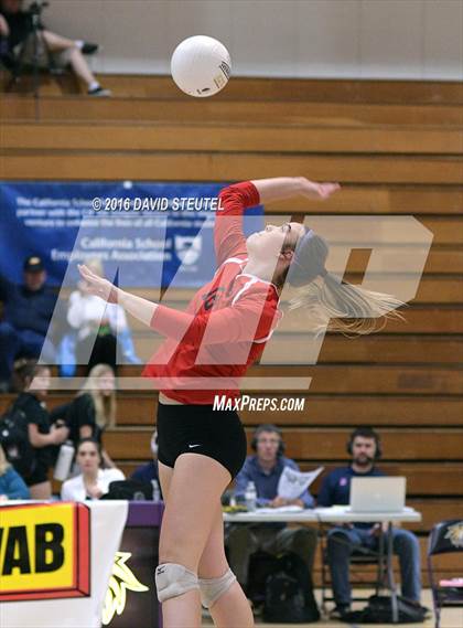 Thumbnail 2 in Hilmar vs. Ripon (CIF SJS D4 Final) photogallery.