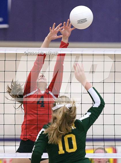 Thumbnail 3 in Hilmar vs. Ripon (CIF SJS D4 Final) photogallery.