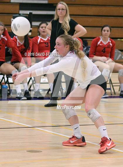 Thumbnail 1 in Hilmar vs. Ripon (CIF SJS D4 Final) photogallery.