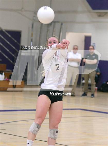 Thumbnail 2 in Hilmar vs. Ripon (CIF SJS D4 Final) photogallery.