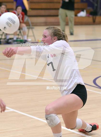 Thumbnail 1 in Hilmar vs. Ripon (CIF SJS D4 Final) photogallery.