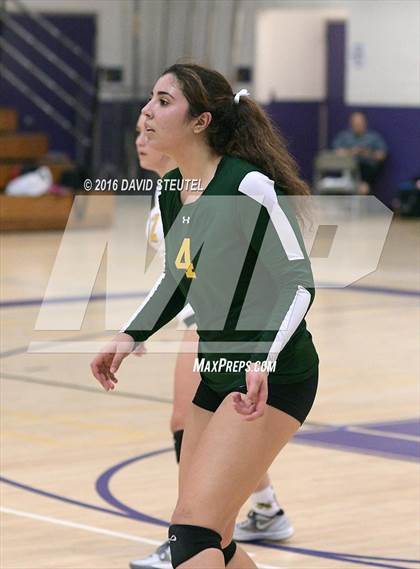 Thumbnail 2 in Hilmar vs. Ripon (CIF SJS D4 Final) photogallery.
