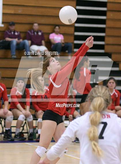 Thumbnail 2 in Hilmar vs. Ripon (CIF SJS D4 Final) photogallery.