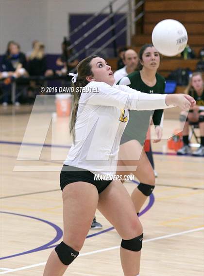 Thumbnail 2 in Hilmar vs. Ripon (CIF SJS D4 Final) photogallery.