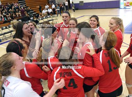 Thumbnail 3 in Hilmar vs. Ripon (CIF SJS D4 Final) photogallery.