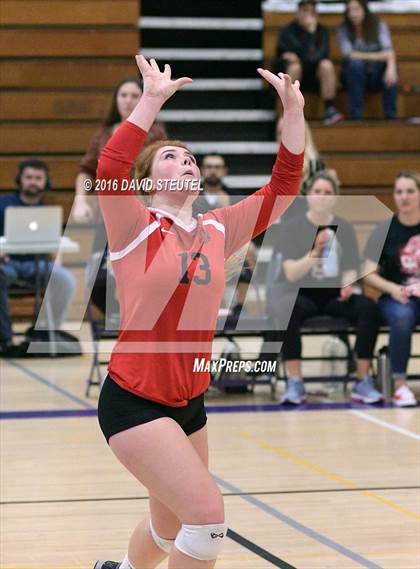 Thumbnail 2 in Hilmar vs. Ripon (CIF SJS D4 Final) photogallery.