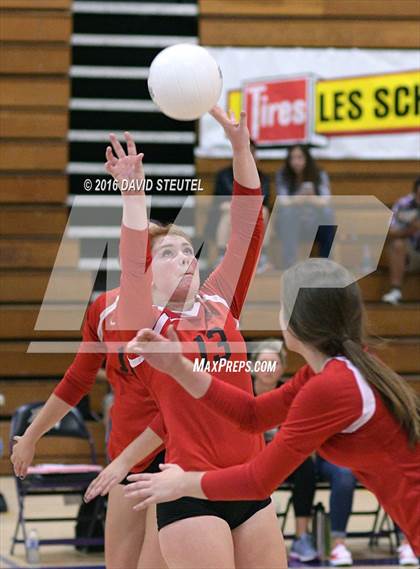 Thumbnail 3 in Hilmar vs. Ripon (CIF SJS D4 Final) photogallery.