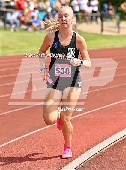 Thumbnail 2 in IHSAA Finals (4 x 800 Meter Heat 1)  photogallery.
