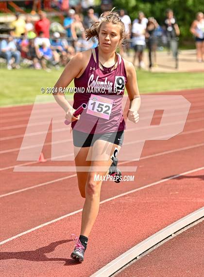 Thumbnail 1 in IHSAA Finals (4 x 800 Meter Heat 1)  photogallery.