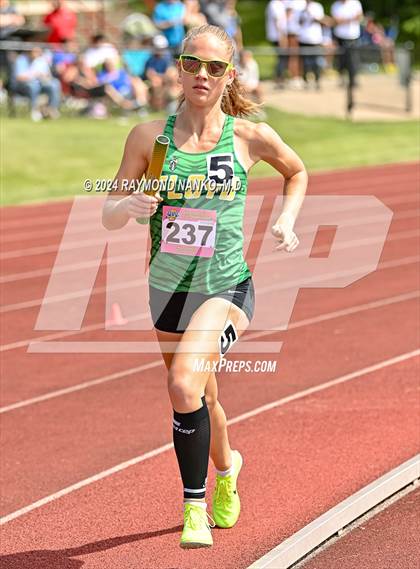 Thumbnail 2 in IHSAA Finals (4 x 800 Meter Heat 1)  photogallery.