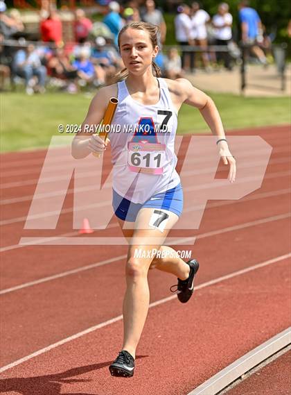 Thumbnail 3 in IHSAA Finals (4 x 800 Meter Heat 1)  photogallery.