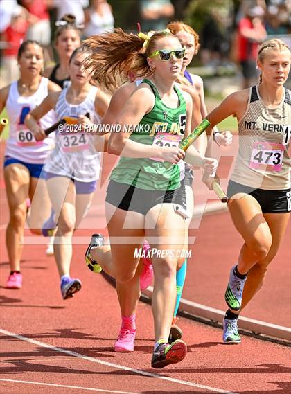 Thumbnail 1 in IHSAA Finals (4 x 800 Meter Heat 1)  photogallery.