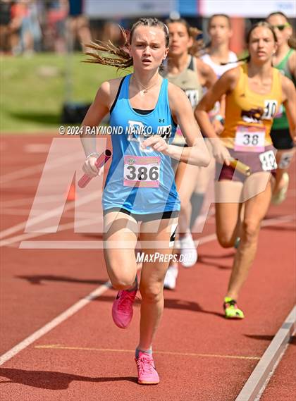 Thumbnail 2 in IHSAA Finals (4 x 800 Meter Heat 1)  photogallery.