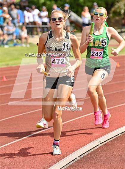 Thumbnail 3 in IHSAA Finals (4 x 800 Meter Heat 1)  photogallery.