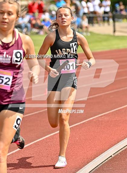 Thumbnail 1 in IHSAA Finals (4 x 800 Meter Heat 1)  photogallery.