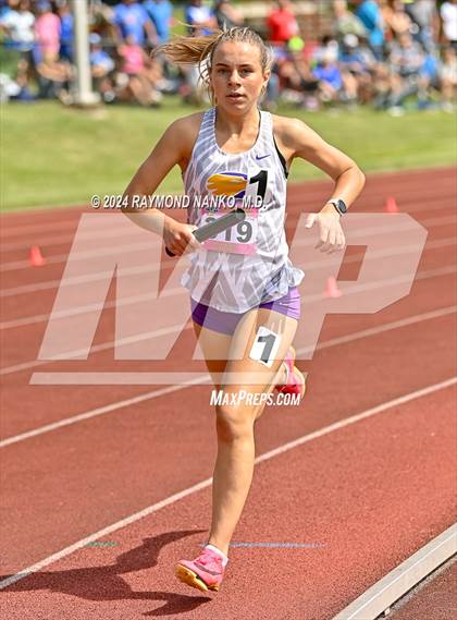 Thumbnail 2 in IHSAA Finals (4 x 800 Meter Heat 1)  photogallery.