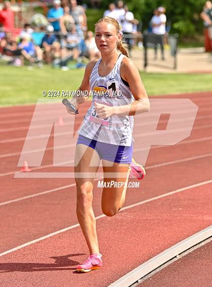 Thumbnail 3 in IHSAA Finals (4 x 800 Meter Heat 1)  photogallery.