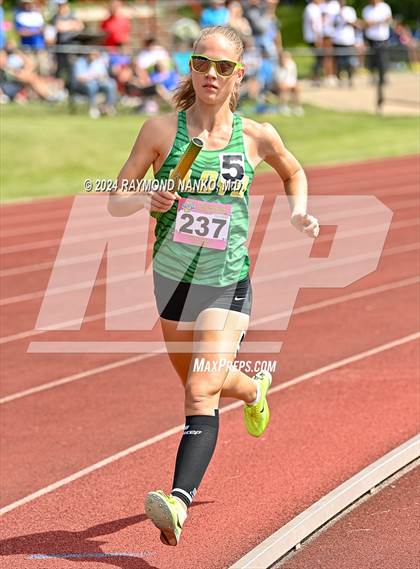 Thumbnail 3 in IHSAA Finals (4 x 800 Meter Heat 1)  photogallery.