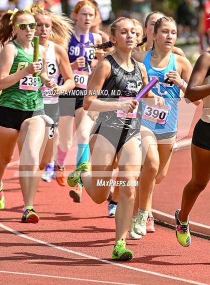 Thumbnail 3 in IHSAA Finals (4 x 800 Meter Heat 1)  photogallery.