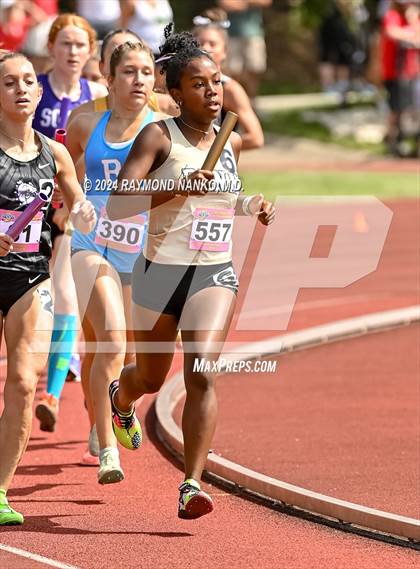 Thumbnail 2 in IHSAA Finals (4 x 800 Meter Heat 1)  photogallery.