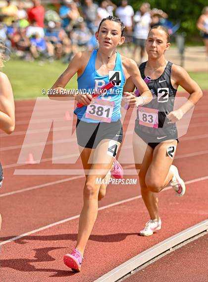 Thumbnail 1 in IHSAA Finals (4 x 800 Meter Heat 1)  photogallery.