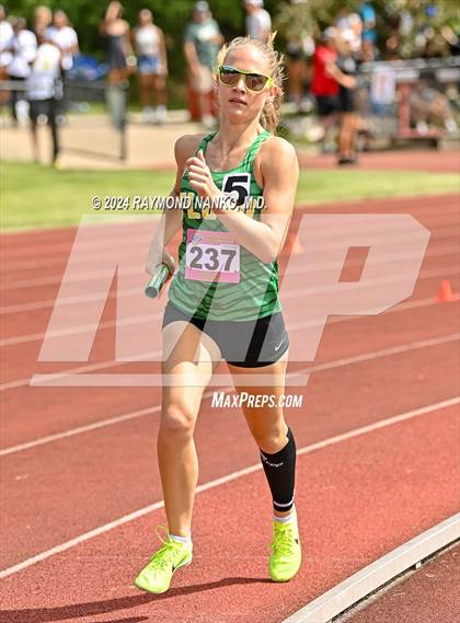 Thumbnail 1 in IHSAA Finals (4 x 800 Meter Heat 1)  photogallery.