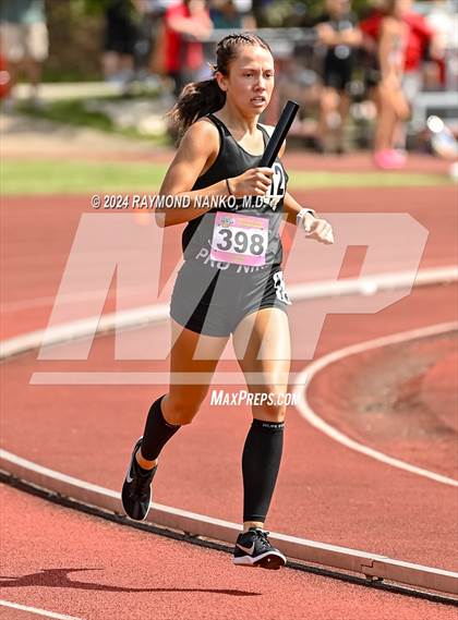 Thumbnail 3 in IHSAA Finals (4 x 800 Meter Heat 1)  photogallery.